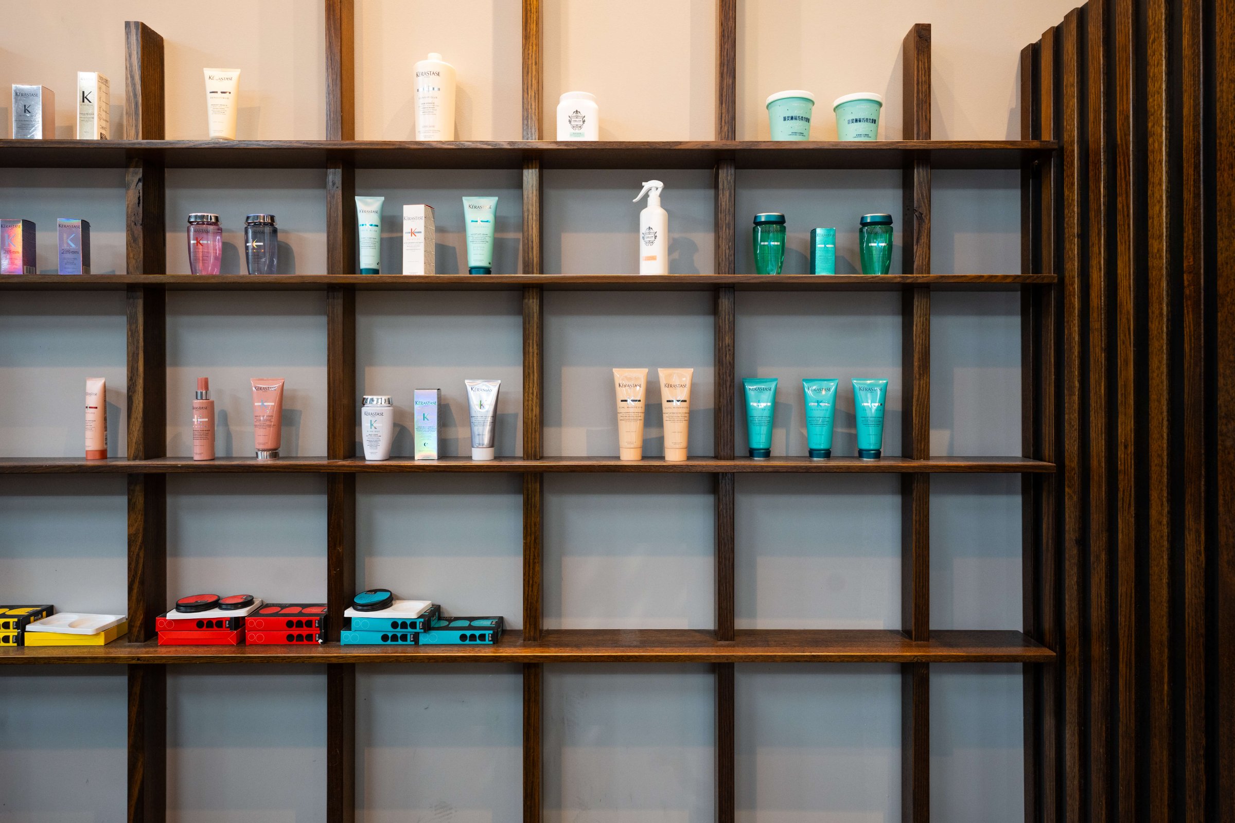 Lemon Head — retail shelving