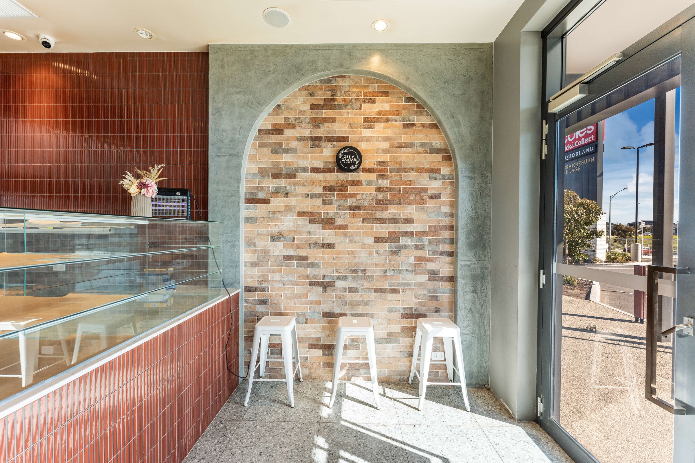 Zet & Zaatar — arch seating nook